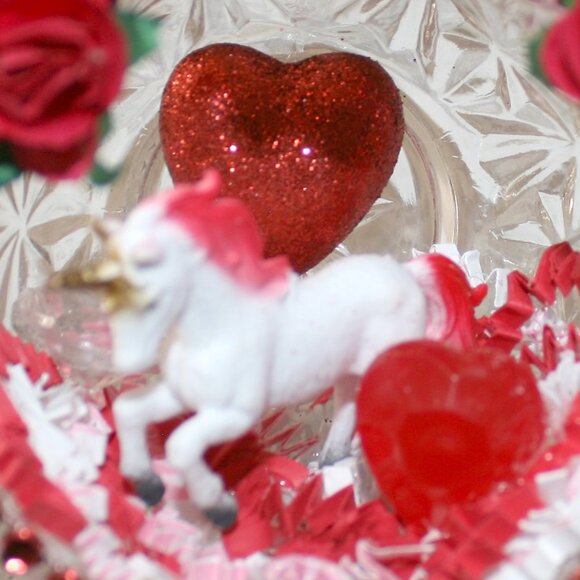 HAND CRAFTED Valentines Day Decor Ornament Table Upcycled Cup Unicorn Red Gift - Picture 4 of 12